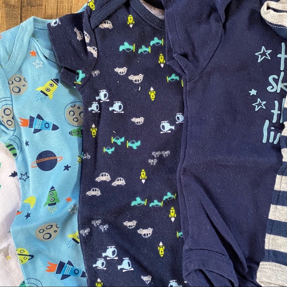 27 pieces 0-3 to 3-6m Baby Boy Bundle - Picture 14 of 16
